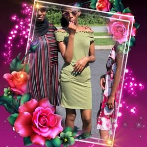 Meet your Posher, Hassanatou